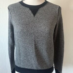 Banana Republic Women's Gray Crewneck Sweater - Size Extra Small